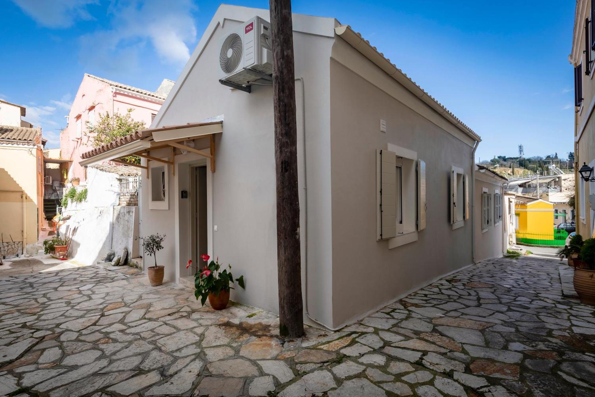Апартаменты Jonas Port House Corfu (city)